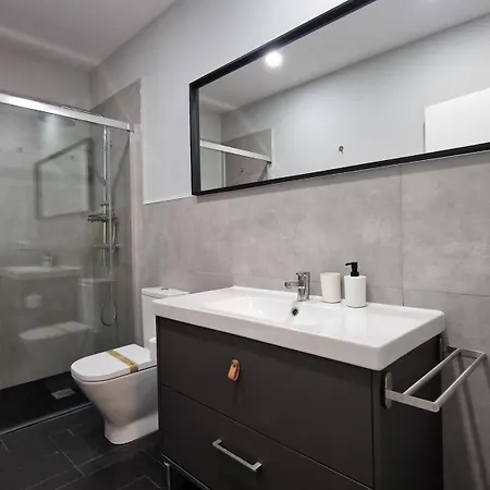 Luminoso Y Moderno Con Garaje Privado * Valladolid